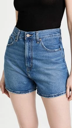 Buy ???? Levi's High Loose Shorts Link In Bio ????
